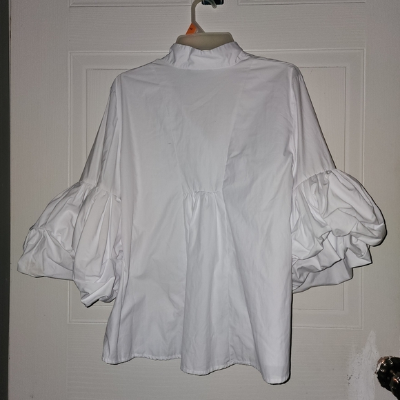 18 Centimeters Elegant Puff Sleeve Button-Up Women's Size Small White - Picture 3 of 11